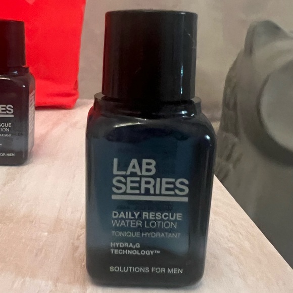 The Cosmetics Company Store Makeup Bag and Samples - Picture 2 of 4